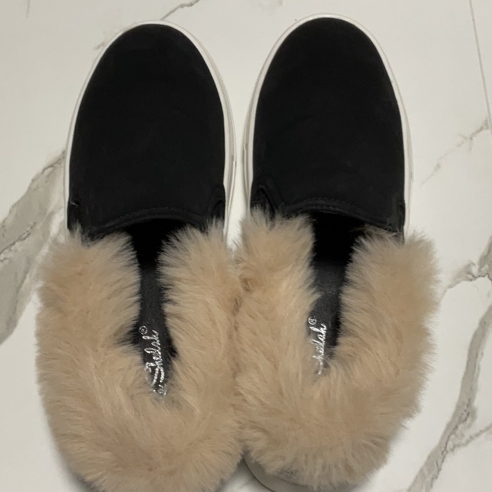 Lasheelah, comfy casual, pull on loafers